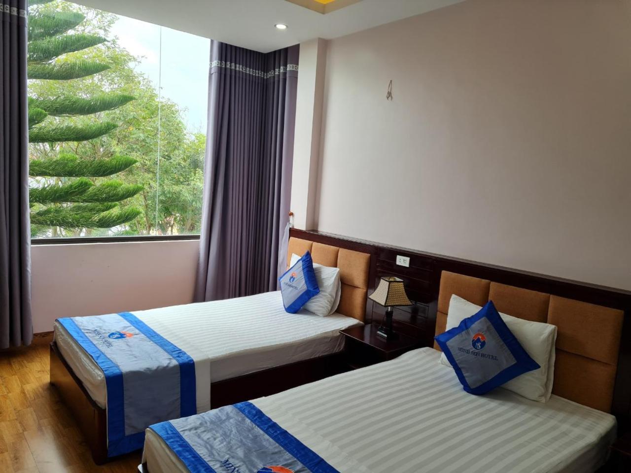 Minh Son Hotel Ta Lan Than エクステリア 写真