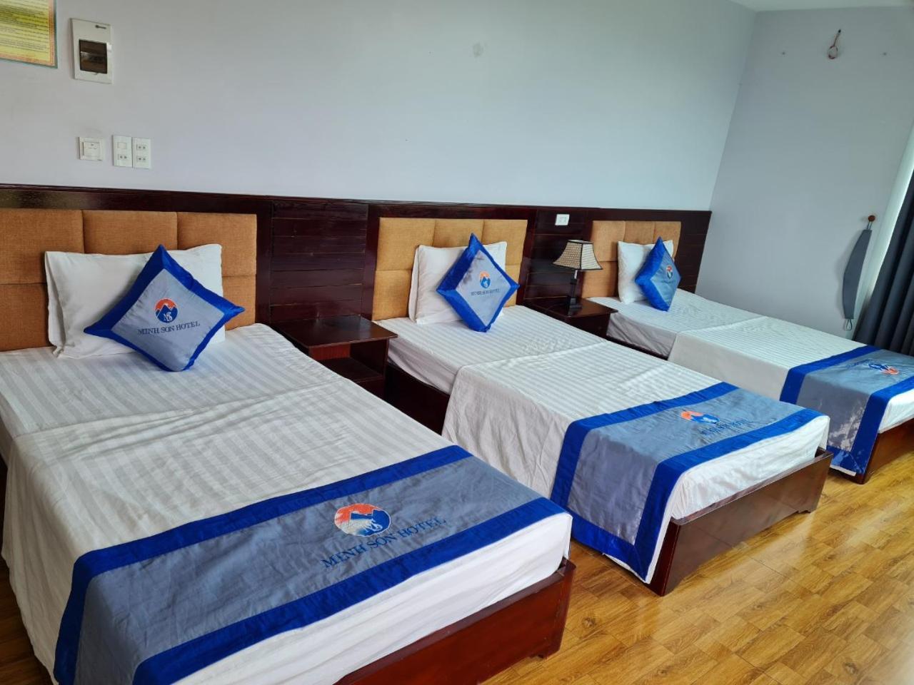 Minh Son Hotel Ta Lan Than エクステリア 写真