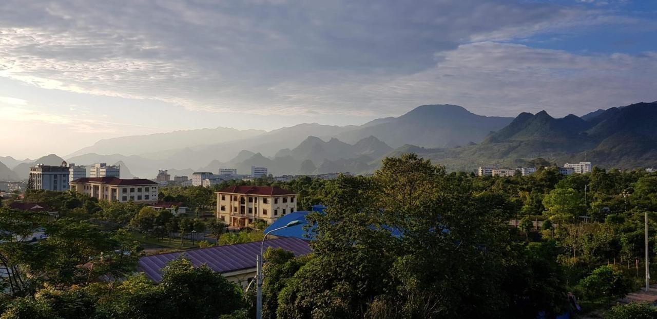 Minh Son Hotel Ta Lan Than エクステリア 写真