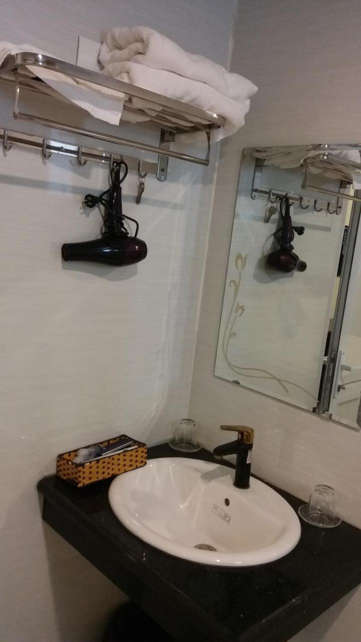 Minh Son Hotel Ta Lan Than エクステリア 写真