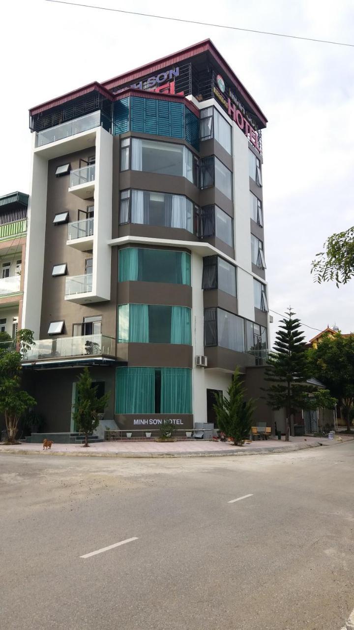 Minh Son Hotel Ta Lan Than エクステリア 写真